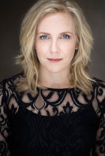 Amanda Laing