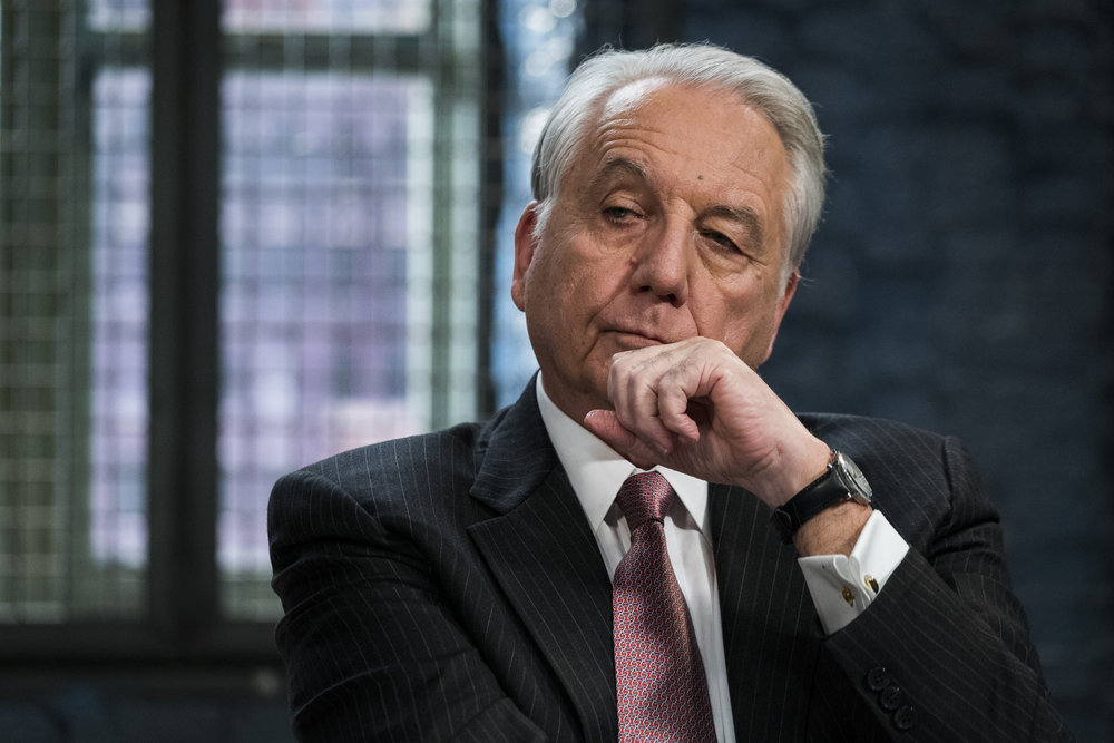 Bob Gunton