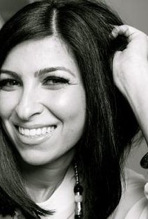 Leona Mizrahi
