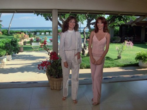 Tanya Roberts