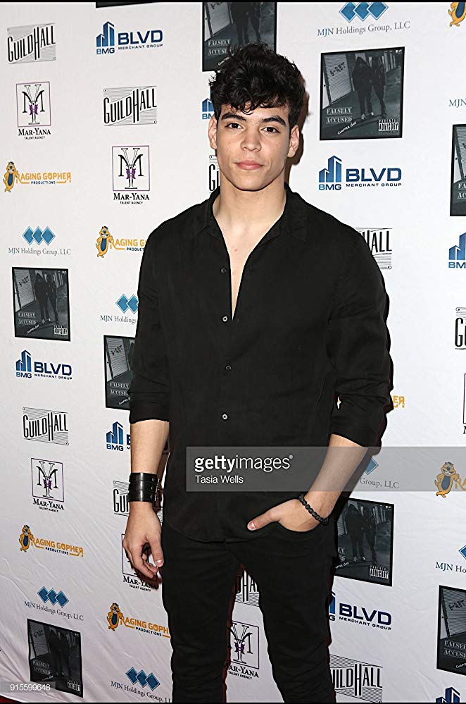 Aaron Dominguez
