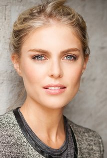 Simone Ball