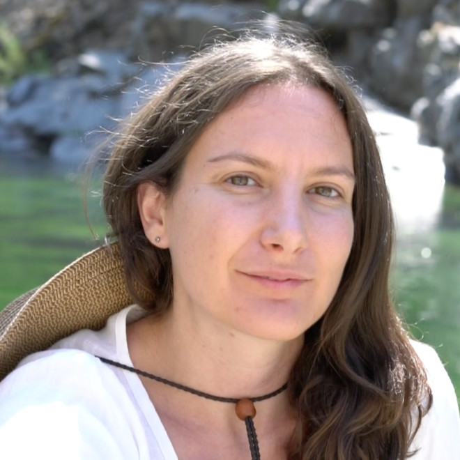 Julie Lipson